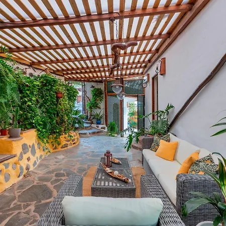Casas De La Rueda - El Patio Santa Lucia De Tirajana